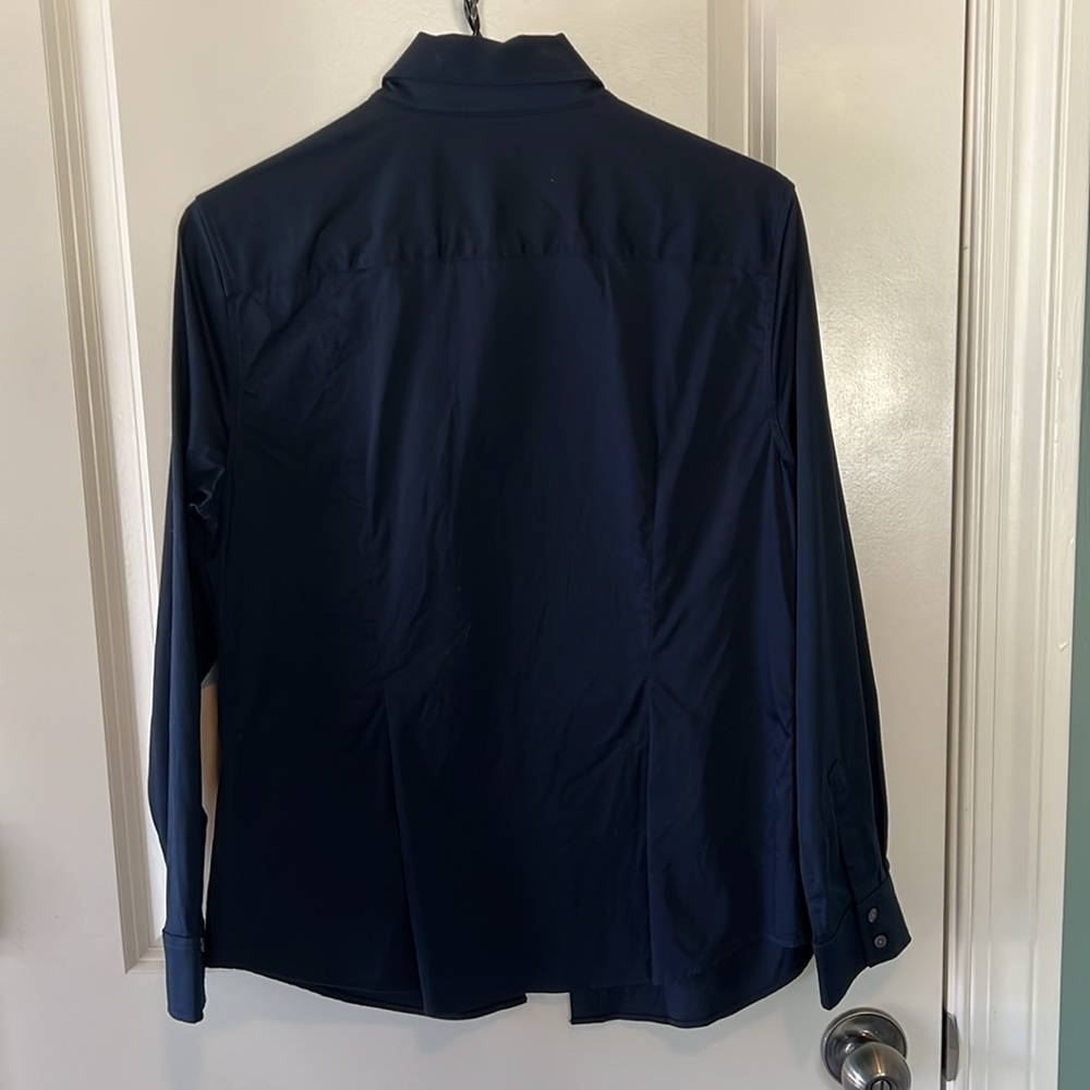 Banana Republic tailored fit petite size 12 navy blue button-down shirt - Picture 3 of 5